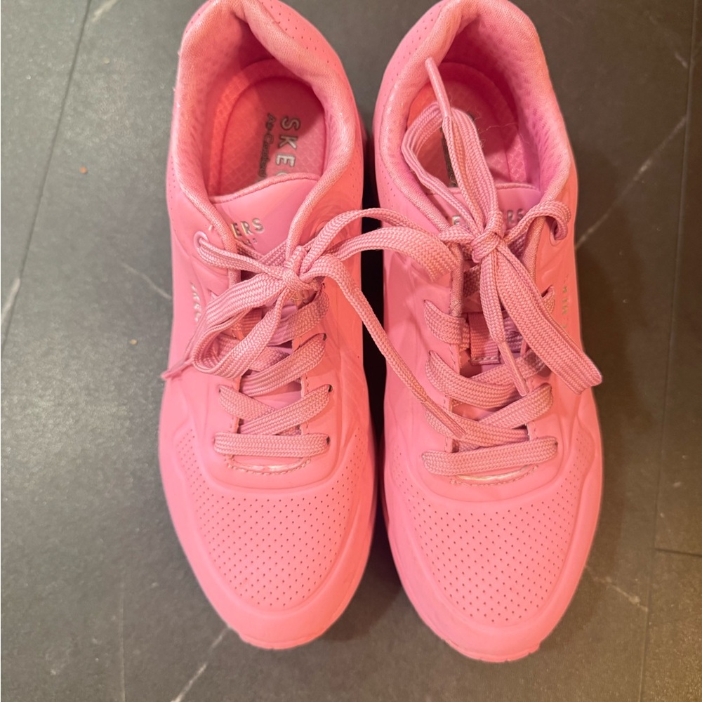 Skechers Women's Bright Pink Sneakers